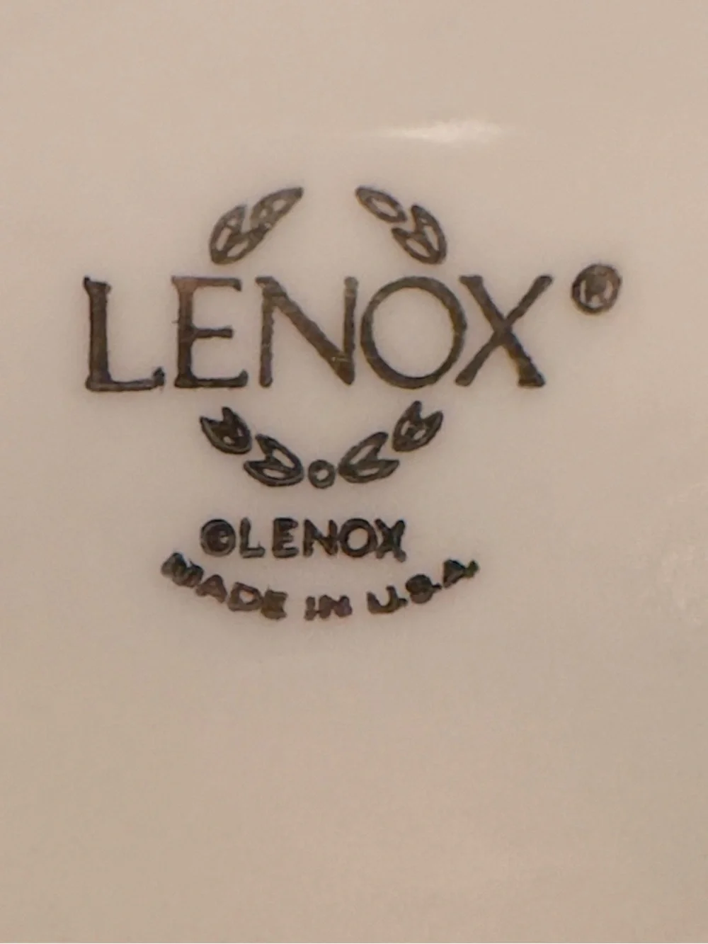 Lenox Cream Scalloped Serving Bowl with Gold Trim